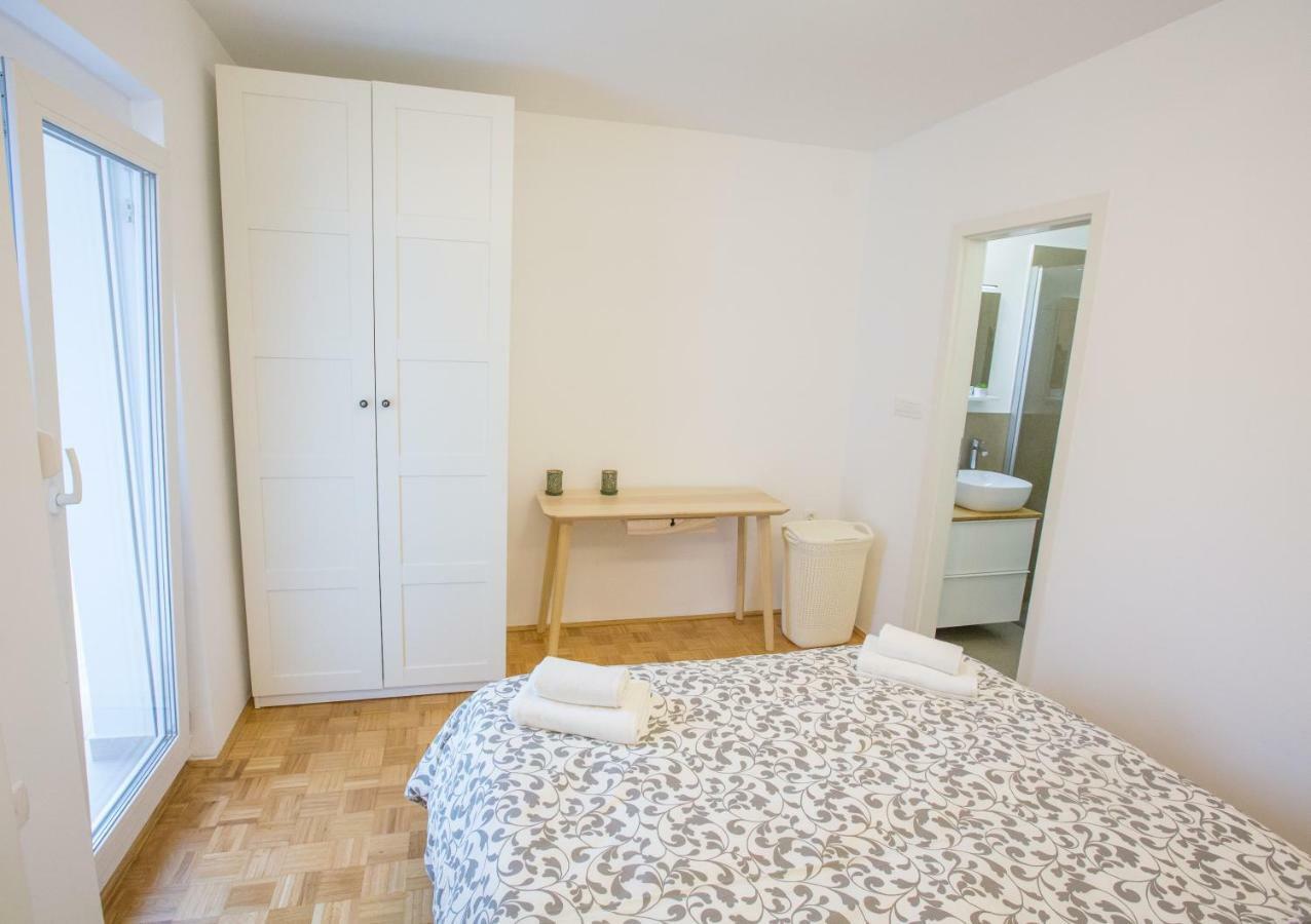 Isolana Apartment イゾラ エクステリア 写真